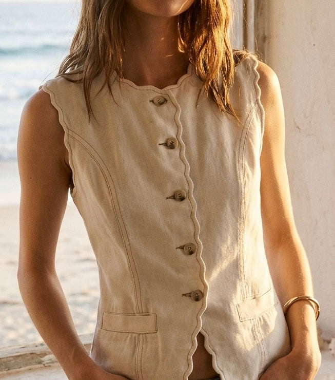 Sienna Scallop Vest